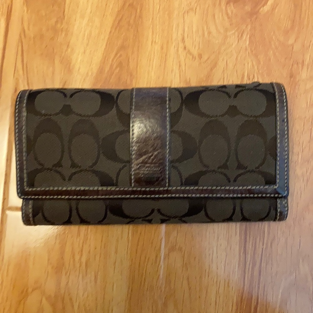 Chocolate Brown COACH Signature Design Wallet